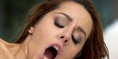 21Naturals Vanna Bardot's Trimmed Box Jizzed During Erotic Sex
