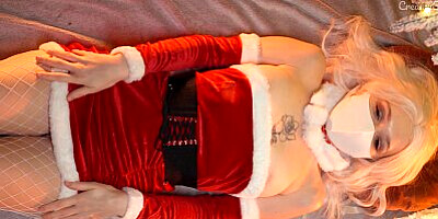 Christmas Gets Creamy: Good Girl Takes Creampies from Huge Monster Cocks! Top-View Missionary
