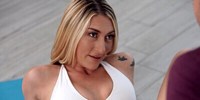 Whitney Oc Strongly Believes One on One Yoga Sessions Help Fulfill ALL Senses of Touch (S46:E22)