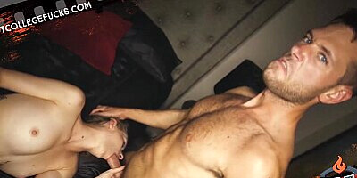 Hot College Fucks - Wrestling team captain and head cheerleader fuck raw