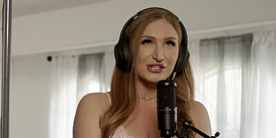 STRAWBERRY BLONDE BABE Skylar Snow Goes DEEP With Her Hot Blind Date