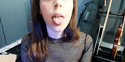 She sucked me with a slutty face