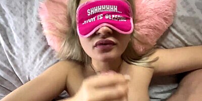18 year old blonde with a big ass rides a big dick