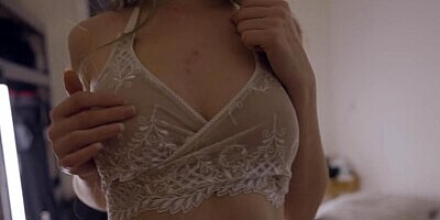 She enticed me with her lingerie to get a nice creampie - Amateur LesPhiLou