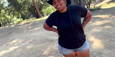 Busty Thick Cowgirl Neighbor Meet A Man About A Horse