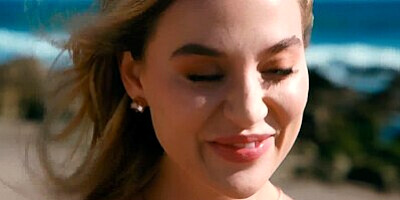 VIXEN Curvaceous Blonde model Blake seduces photographer