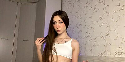 Big dildo and vibrator makes Meli big orgasm