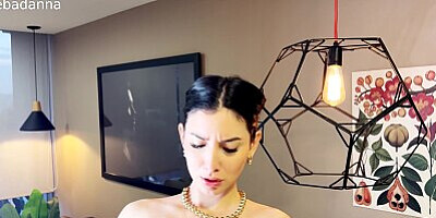 Amateur latina girl fills her butt with oil and decides to fuck a big dildo very hard
