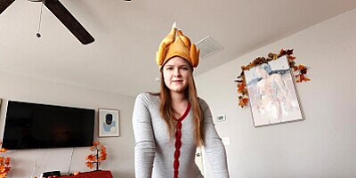 I Share My Room With My Russian Step Sis On Thanksgiving - Ava Marina
