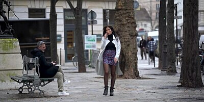 Lesbian pleasures between Megane Lopez and Clea Gaultier