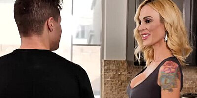 Naughty America Sarah Jessie shows neighbor how wet her plumbing gets