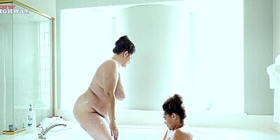 chubby lesbian bathtub party