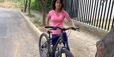 I fuck an unknown Latin girl who asks me for help and I fuck her hard in my apartment.