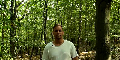 HUNT4K. Teen gives a deepthroat to an old rich stranger in the park