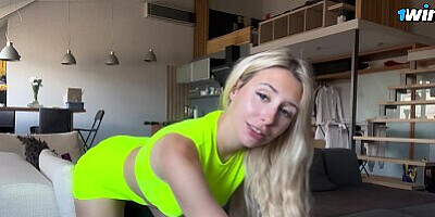 POV: You FaceTime me and I fuck myself with a dildo for you