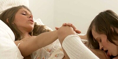 Lesbian Sex Dimida And Anjelica With Big Dildo