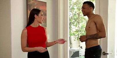 Brunette bombshell Melissa Stratton can't resist Lawson's Thundercock