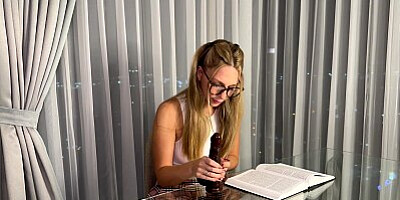 TEEN LEARNS ABOUT BBC AND SHE GOES CRAZY WITH ORGASM AT THE END - LETTY EVANS