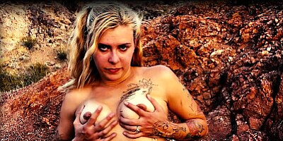 Public Anal and Pussy Sex on a Hiking Trail with Jamie Stone