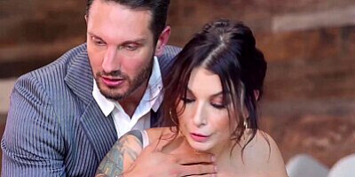 Reality Kings - Phat ass cheater Ivy Lebelle loves sneaky fuck