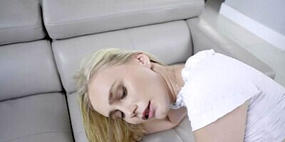 Blonde Princess Alicia Williams Proves Her Skills In The Anal Game