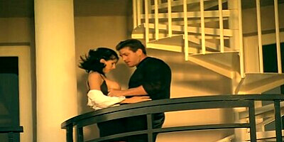 Romantic stud screws his wife hard on the balcony