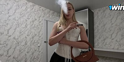 Horny stepdaughter begs her stepfather for a party - Arisha Mills