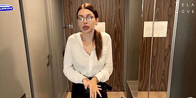 An Urgent Visit to a Psychologist Turned Into a Good Fuck - Telari Love