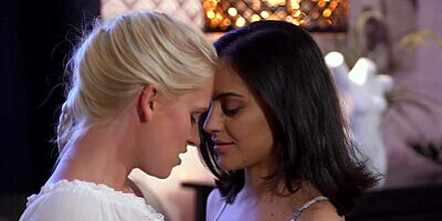 Lesbea Czech blonde Rossella Visconti seduces Afghan babe Yasmeena