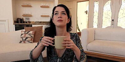 Massage at couple's retreat gets HOT and WET. - Sound Bath - Evelyn Claire, Elly Clutch