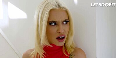 Slimthick Vic Joins Kiara Cole & Blake Blossom Into The Best Lesbian Threesome Fantasy Full Scene