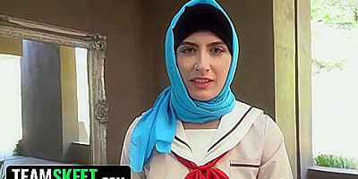 Arab Slut With Hijab Gets On Her Knees & Swallows His Manhood
