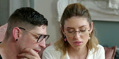 Geeky dude gets to enjoy a passionate rimjob big time