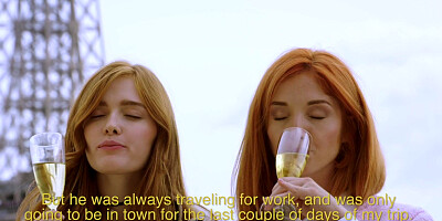 Богатая пара VIXEN делит идеальную рыжую в отпуске