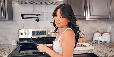 Jayden Marcos And Lulu Chu - Bossy Tiny Asian Stepsister Was Not Impressed By Her Stepbrother