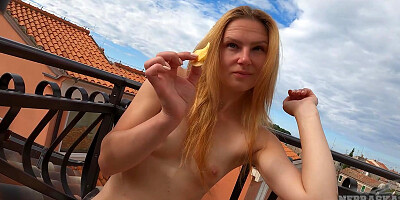 Naked Outdoors Eating Some Food Nakes Mukbang Asmr Video With Pretty Ginger Model While On Vacation