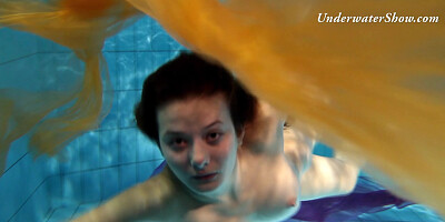 UnderwaterShow Video: Edwige