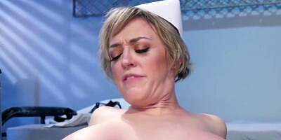 Bandaged Patient Endures A Sadistic Huge Tits Nu With Dee Williams And Jonah Marx