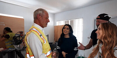 Construction worker sneaks out to have sex with hairy girl