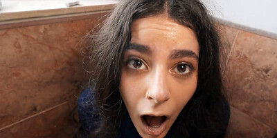 Construction worker sneaks out to have sex with hairy girl