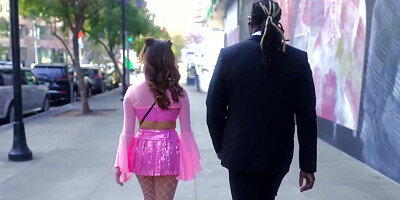Jax Slayher And Isabella Nice In Pop Princess Admires Her Bodyguards Huge Cock