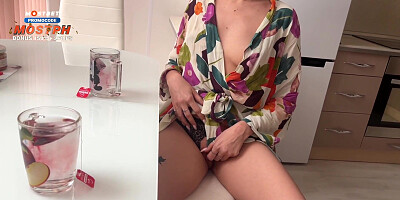 Трахнул маму-милфу моего лучшего друга и кончил ей в рот