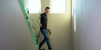 Long legged MILF in heels gets fucked