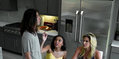 Hot women share dick in the most casual way possible