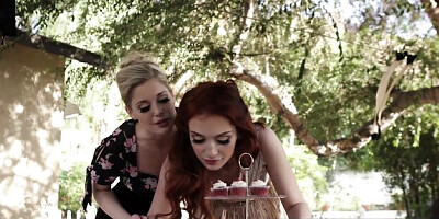 Sweet Charlotte Stokely and Maya Kendrick's big ass smut