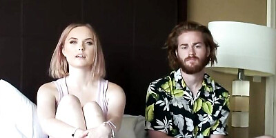 Dazzling River Fox's trimmed pussy video