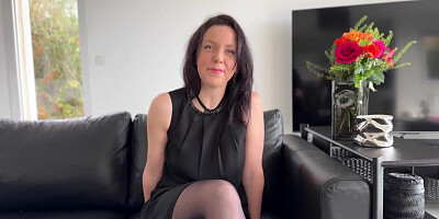 lily rose belle salope se fait eclater par deux mecs