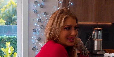 Stepmom wants to educate everyone on freeuse fucking