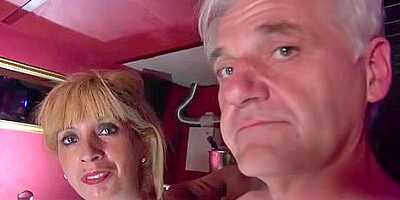 Zora benlokbi au club libertin