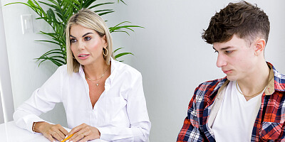 Dude gets to fuck his stepmom and tutor in the same FFM